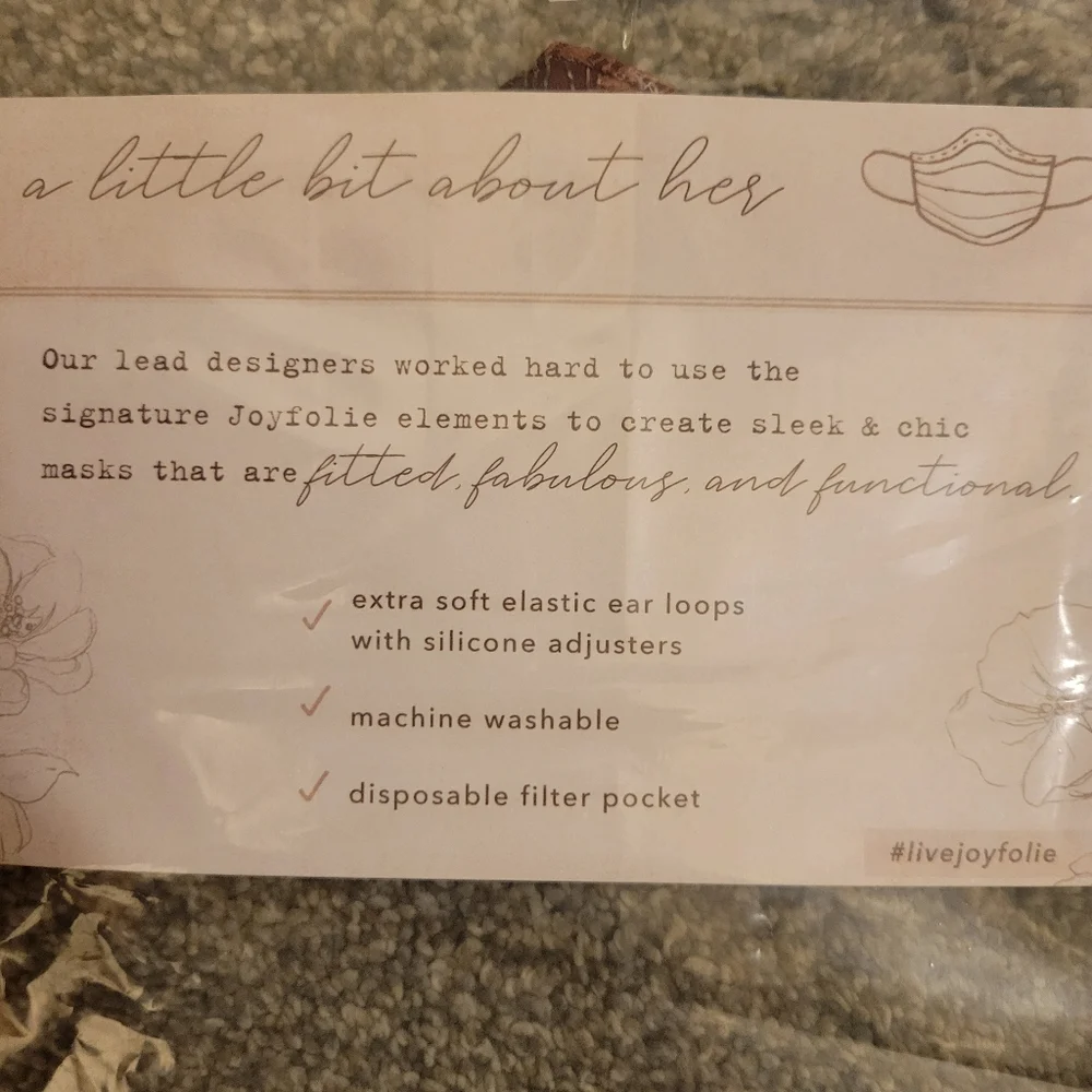 NWT Beautiful Joyfolie Girls Mask